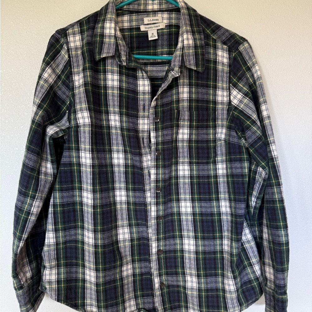 L.L. Bean Women’s Plaid Flannel Shirt. Medium petite.
